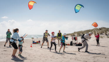 Traction kiting for all ages: what you need to know 4 discover everything you need to know about traction kiting for all ages, including essential tips, safety guidelines, and gear recommendations to enjoy this thrilling sport safely.