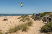 discover the environmental impact of traction kiting and explore eco-friendly tips to reduce your footprint while enjoying this thrilling sport.